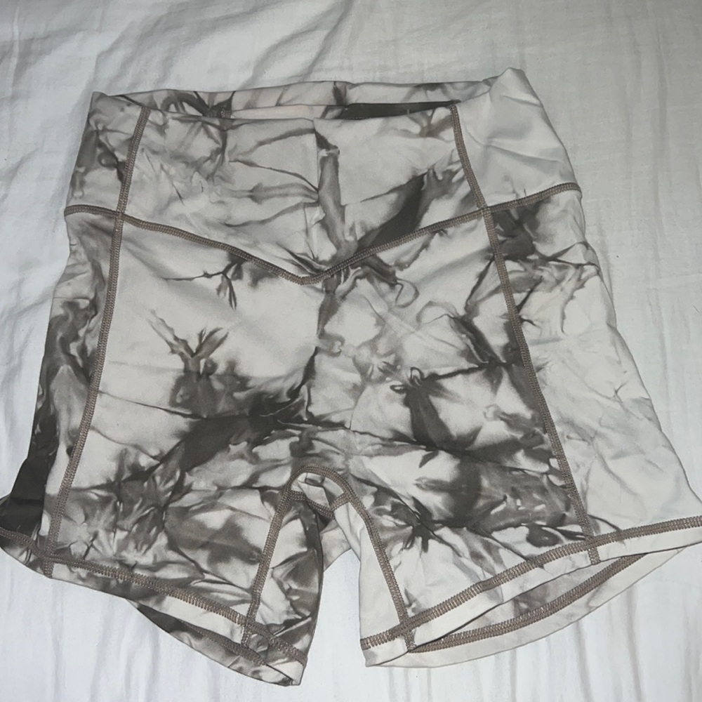 Balance Tie Dye Shorts sz small. Gently Used-Sea Salt-Oasis Collection